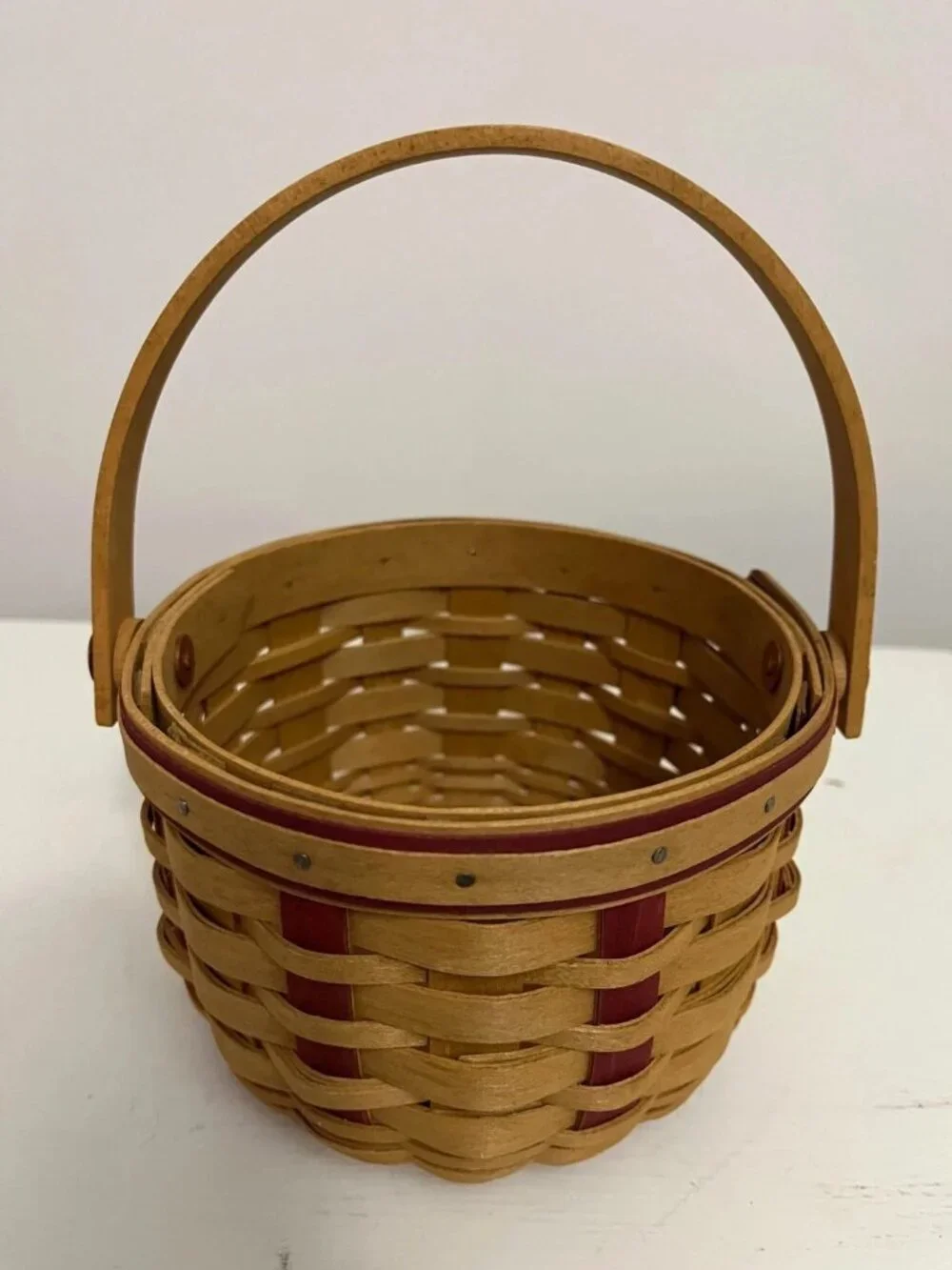 2004 Longaberger Award Sales Basket w/Swing Handle, with Red Splints